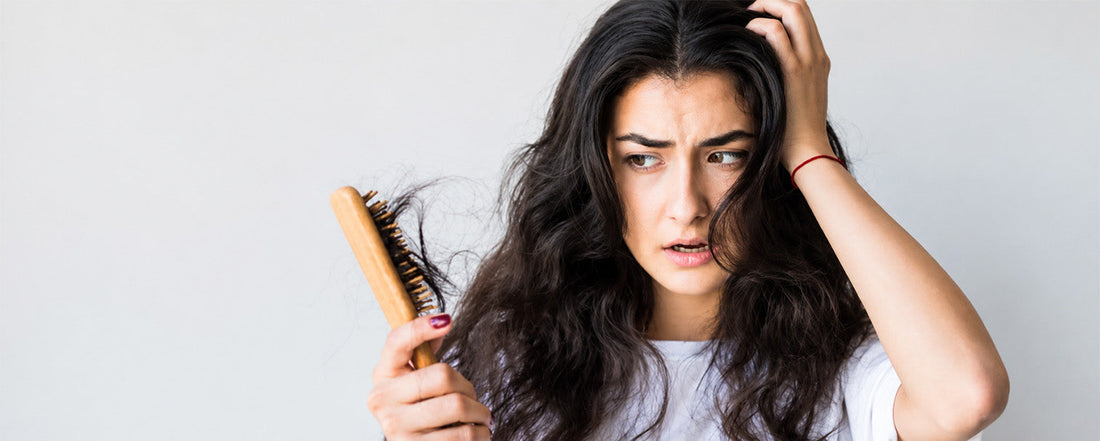Vitamin B12 for Hair: Benefits, Deficiency Signs & How to Use It